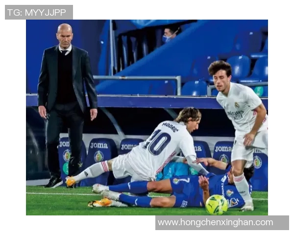 广州恒大与皇马下半场精彩对决回顾与分析